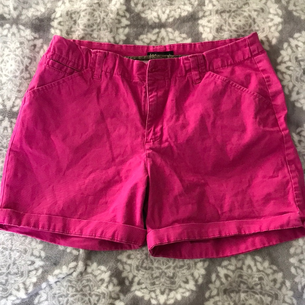 Women’s size 10 Lee straight fit shorts